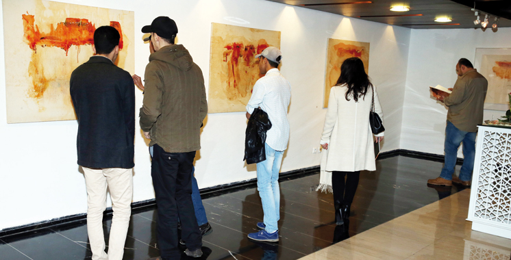 La Galerie du Crédit Agricole accueille l’exposition de Tibari Kantour: Ode à la sensibilité