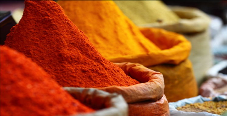 Béni Mellal : Plus de 5 tonnes de piment rouge en poudre saisies dans un dépôt clandestin