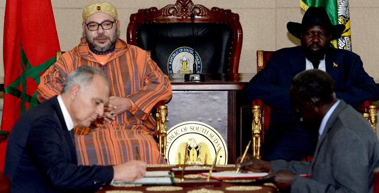 Mohammed VI et le Chef de l’Etat sud-soudanais président la cérémonie de signature de neuf accords bilatéraux