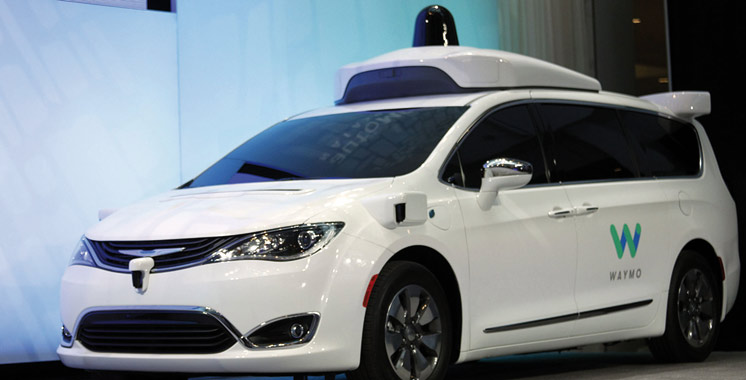 Voitures sans chauffeurs: Alphabet poursuit Uber pour vol de technologies