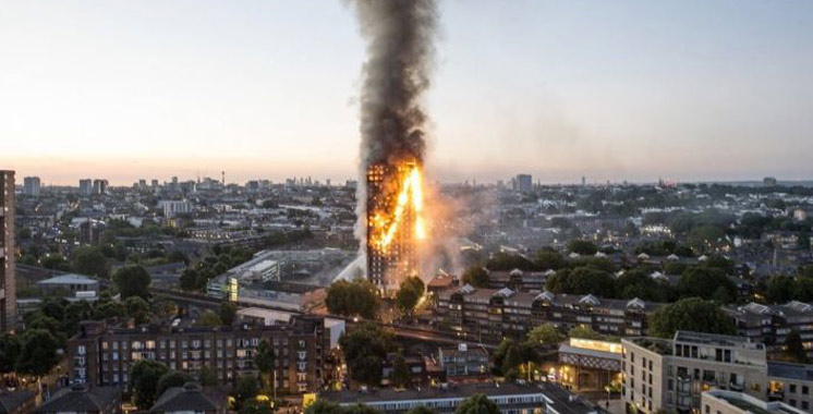 Incendie de Londres : le Bilan s’alourdit à 79 morts ou présumés morts