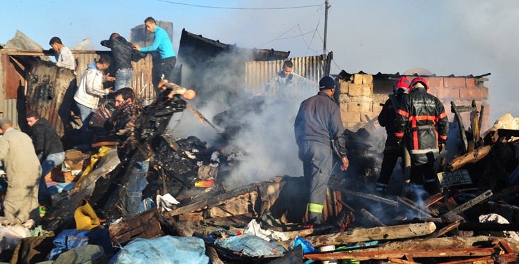 Un incendie dans un bidonville ravage près de 300 habitations à Aïn Aouda
