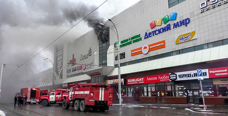 Russie : un incendie dans un centre commercial fait au moins 64 morts