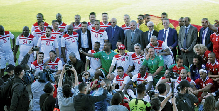 Match de gala à Laâyoune : Les légendes du ballon rond célèbrent la Marche Verte