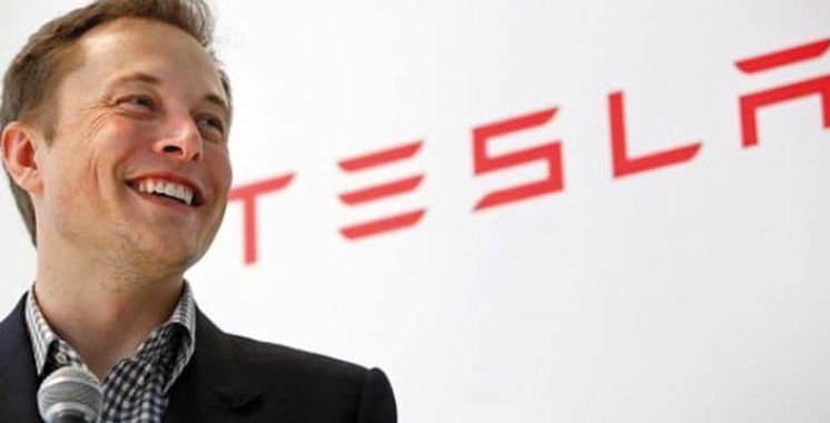 Tesla vaut plus de 800 milliards de dollars en Bourse, devant Facebook