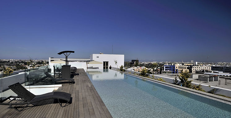 Avec une piscine à ciel ouvert et une vue sur Casablanca : Le Rooftop du Kenzi Sidi Maarouf Hotel rouvre ses portes