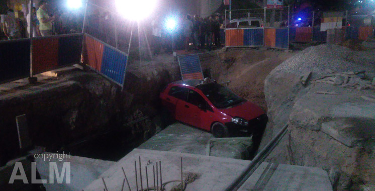Casablanca : Un taxi dans une fosse après une course contre des agresseurs
