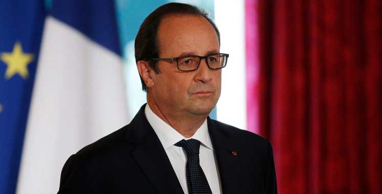Burkini : Hollande appelle à ne céder ni à 