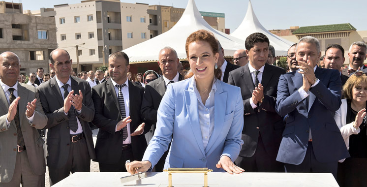La Princesse Lalla Salma pose la première pierre du centre régional d’oncologie d’Oujda