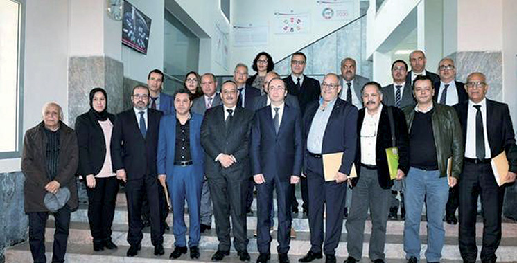 La couverture médicale pour les artistes au centre d’une réunion à Rabat