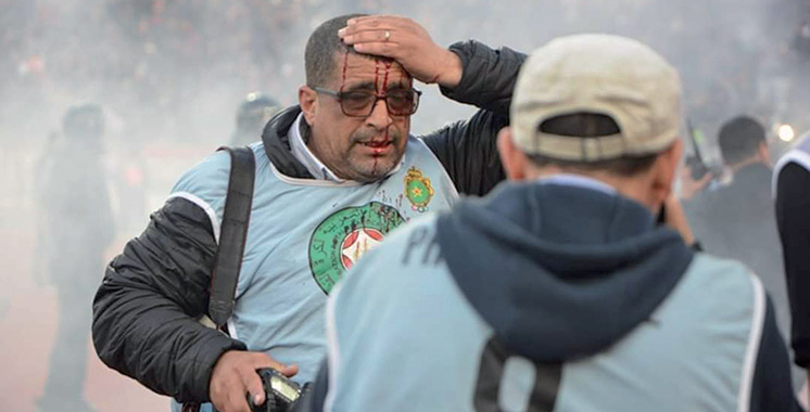 Arrestation de 13 individus impliqués dans des actes de violence : Soirée tragique aux abords du complexe Moulay Abdellah de Rabat
