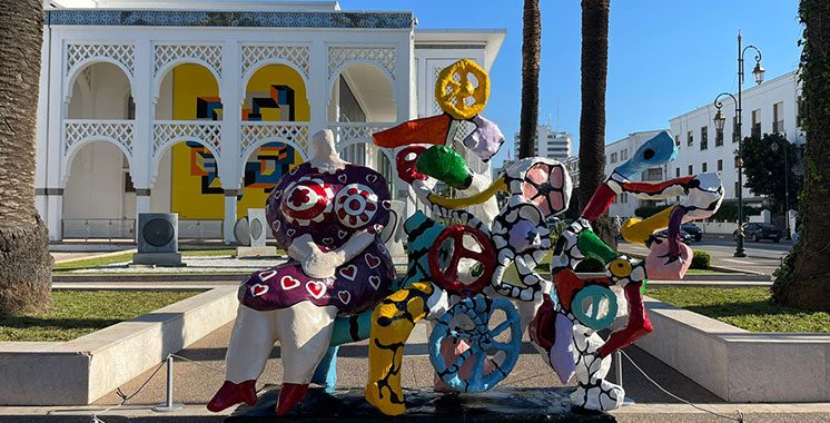 «La machine à rêver» de Niki exposée à l'esplanade du Musée Mohammed VI de Rabat