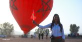 Ciel d’Afrique rend hommage au Maroc : Une montgolfière aux couleurs du drapeau marocain survole l'Atlas