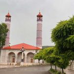 La mosquée Yukhari Govhar Agha