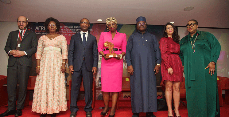 Durant cette cérémonie, Nelly Chatue Diop CEO de EJARA, a reçu le troisième trophée SUFAWE pour son parcours et son engagement au service de la création de valeurs partagées. (D.R.)