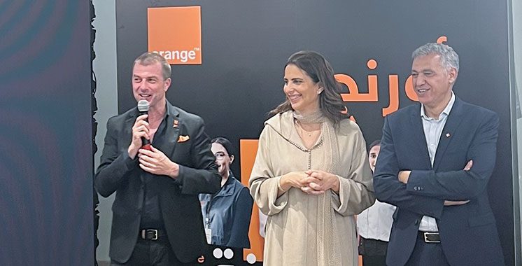 au-del-d-une-promesse-orange-kayna-la-nouvelle-signature-d-orange