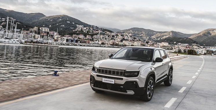 Jeep® produit son 100 000e Avenger  à l’usine de Tychy en Pologne