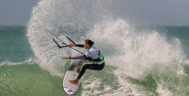 Coupes du monde du kitesurf et de wingfoil: Kesiane Rodrigues et Elena Moreno s’adjugent le titre