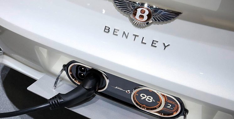 Bentley repousse à 2035 son objectif du tout électrique