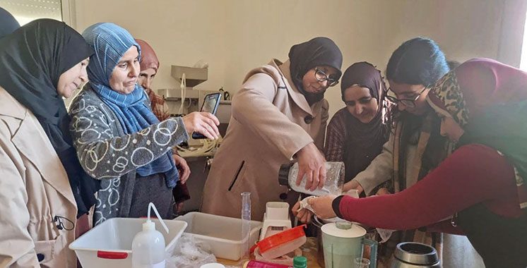 Des membres des coopératives féminines initiés à la valorisation des amandes à Al Hoceima