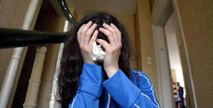 Sa fiancée le repousse,  il kidnappe sa sœur