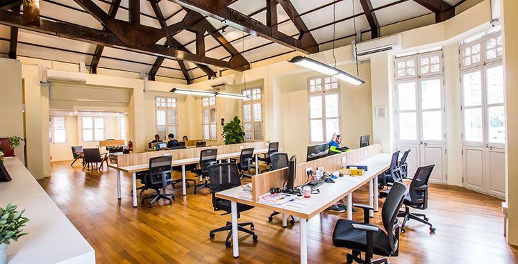800 places de parking, coworking et amphithéâtre :