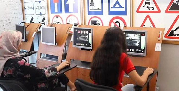 Passer le code de la route au Maroc : l'État muscle sa lutte contre les tricheurs high-tech